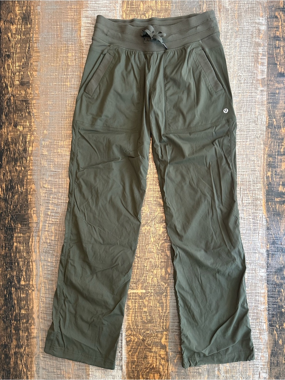 Lululemon Dance Studio Mid-Rise Full Length Pant Size 6 Dark Olive